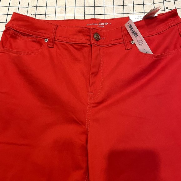 NWT Chico's Red Slim Fit Platinum Girlfriend Crop Stretch Sateen Pants Size 1X - Picture 3 of 4